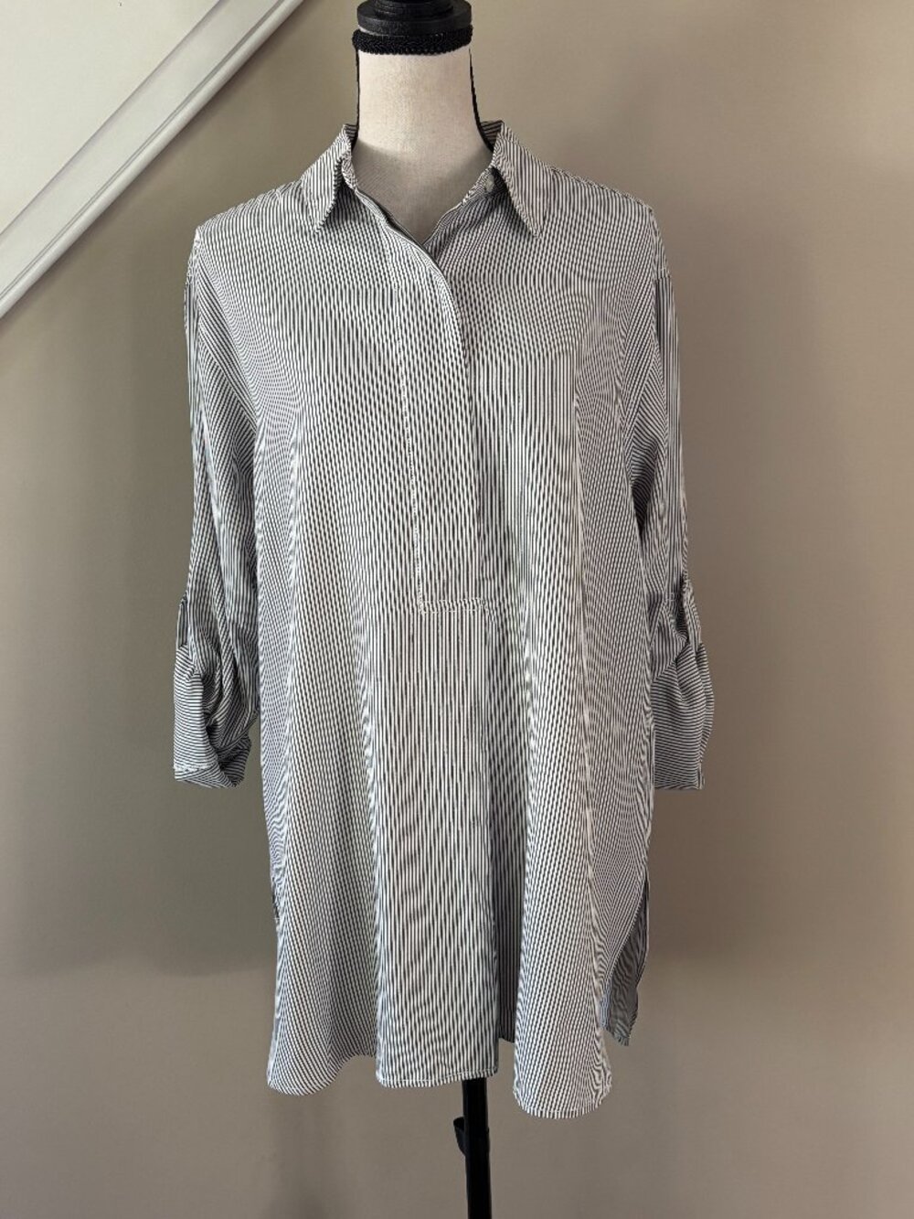Max Studio London Striped Popover Tunic Size M Like New